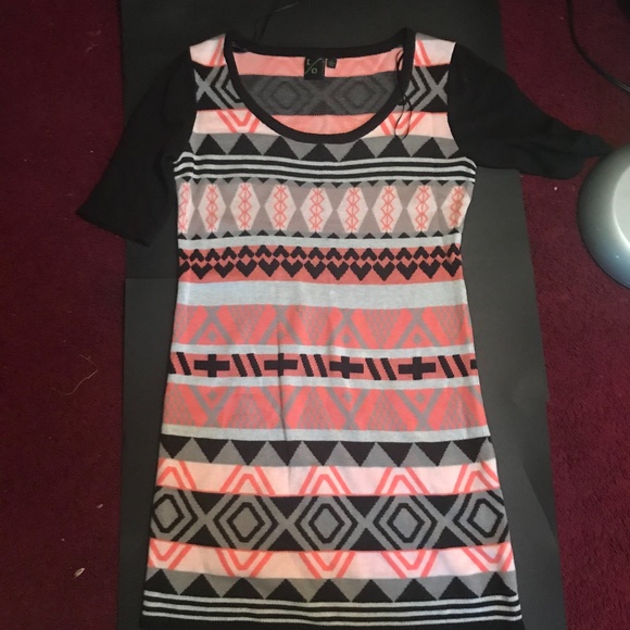 Festival Large T/O Sweater Dress - Picture 5 of 5